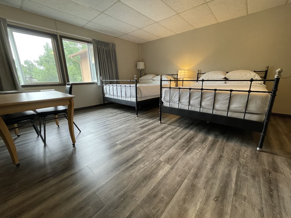 boulder twin lakes inn