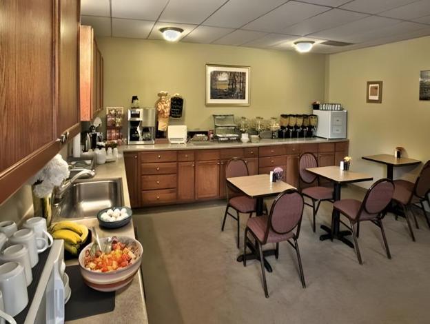 boulder twin lakes inn