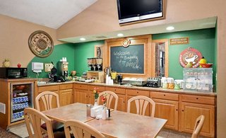 Cobblestone Hotel And Suites Ladysmith,Rice Lake>>Ladysmith,2.5 star