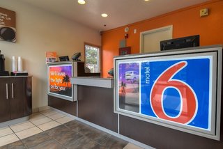 Motel 6 Arcadia, Ca - Los Angeles - Pasadena Area,Near Santa Anita Park,2 star