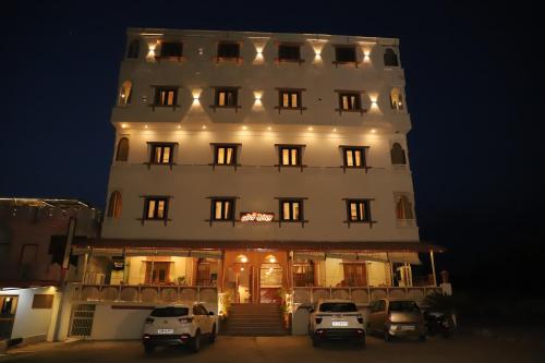 hotel teerth palace