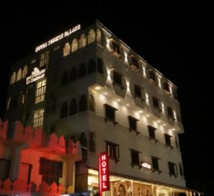 hotel teerth palace