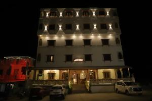 hotel teerth palace