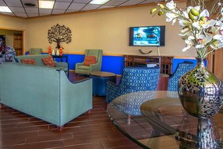 days inn by wyndham clinton