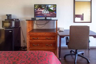 days inn by wyndham clinton