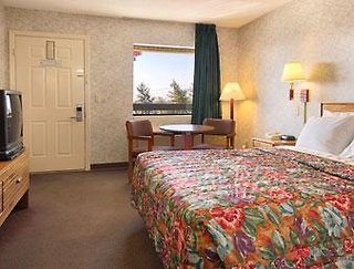 Days Inn By Wyndham Nashville North/Opryland Area,Nashville>>Madison,3 star