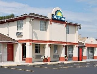 Days Inn By Wyndham Plymouth,Center Township>>Bremen,2 star