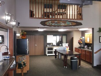 De Smet Super Deluxe Inn And Suites,,3 star