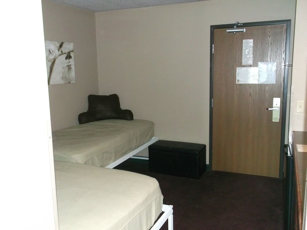 de smet super deluxe inn and suites