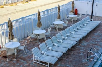 discovery beach resort by vri americas
