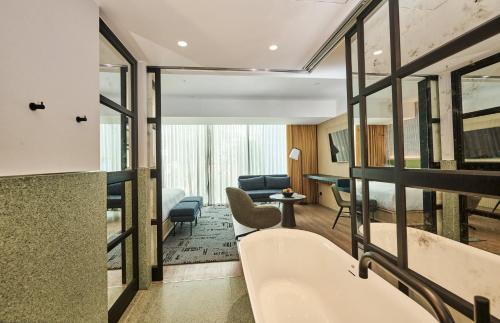 hotel indigo lima miraflores