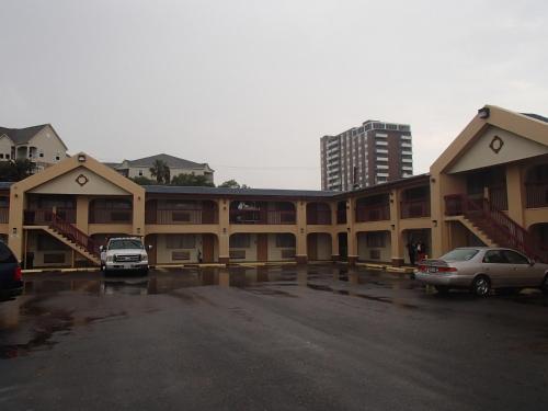 budget inn and suites shoreline