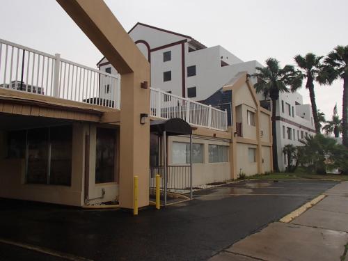 budget inn and suites shoreline