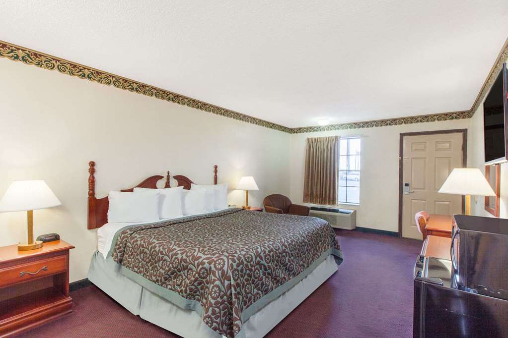 days inn by wyndham erick