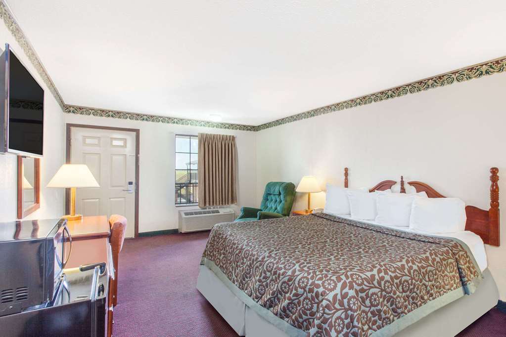 days inn by wyndham erick