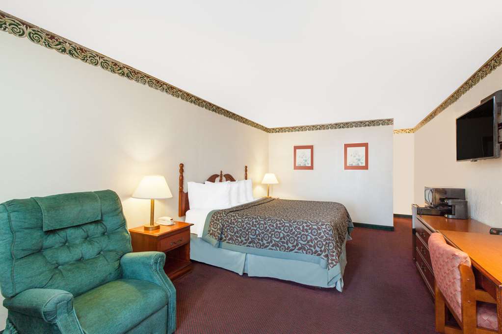 days inn by wyndham erick