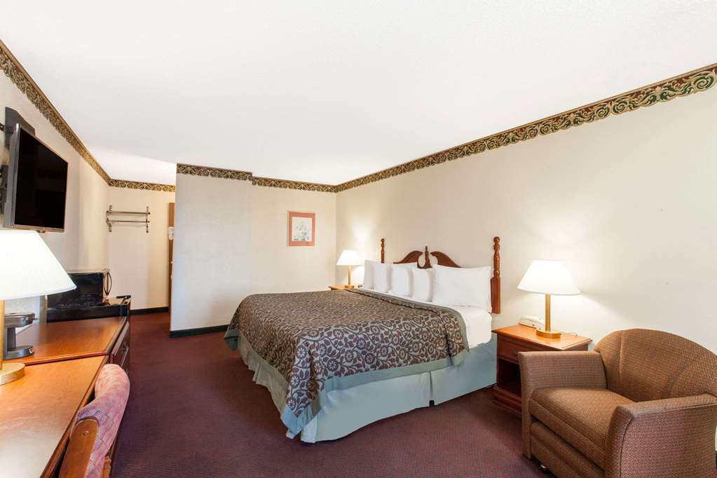 days inn by wyndham erick