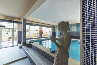 salles hotel marina portals