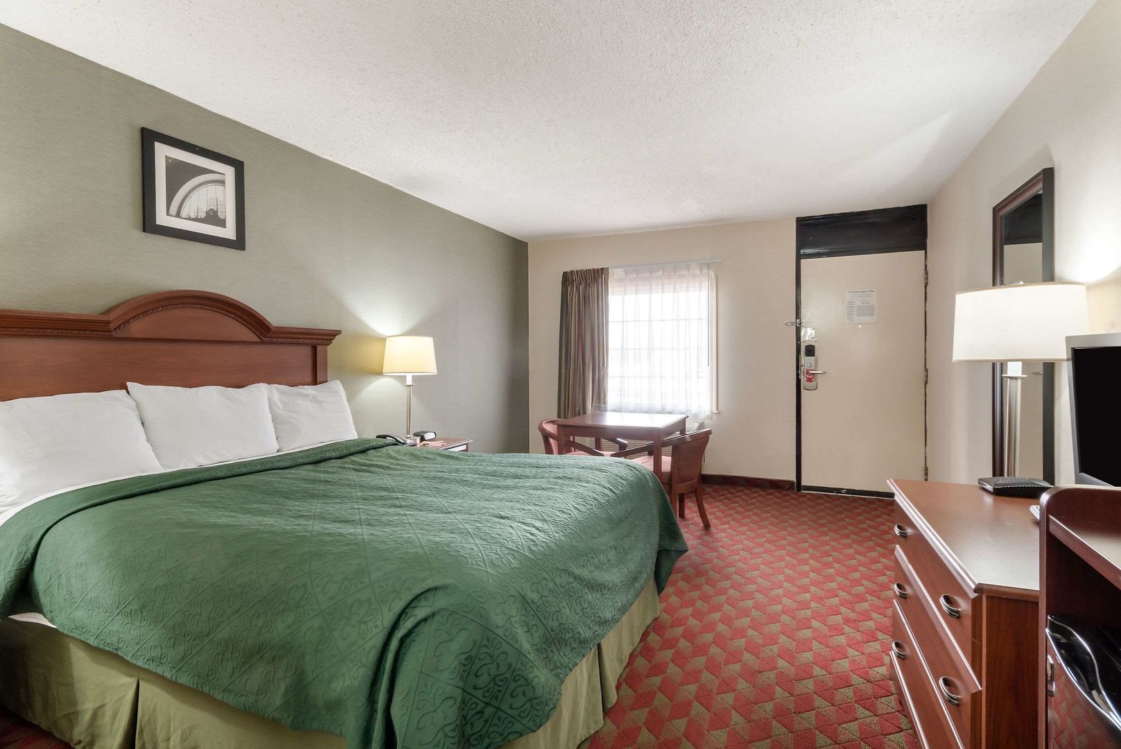 econo lodge huntington barboursville university area