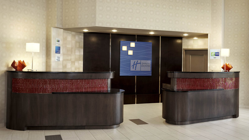holiday inn express hotel naples downtown 5th avenue