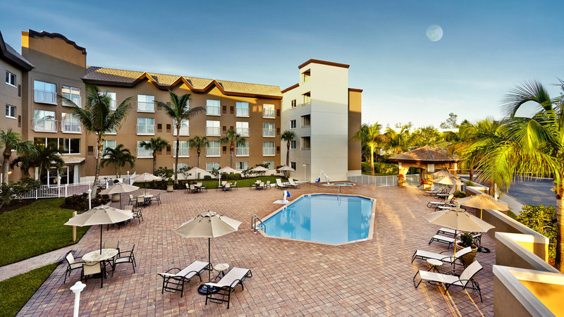 holiday inn express hotel naples downtown 5th avenue