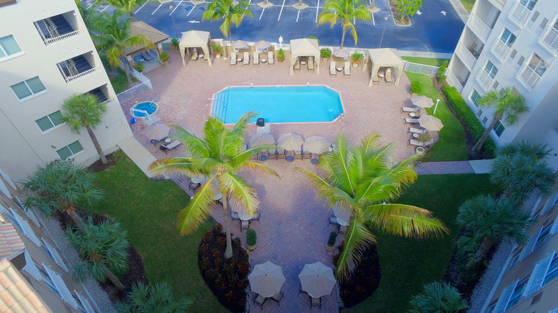 holiday inn express hotel naples downtown 5th avenue