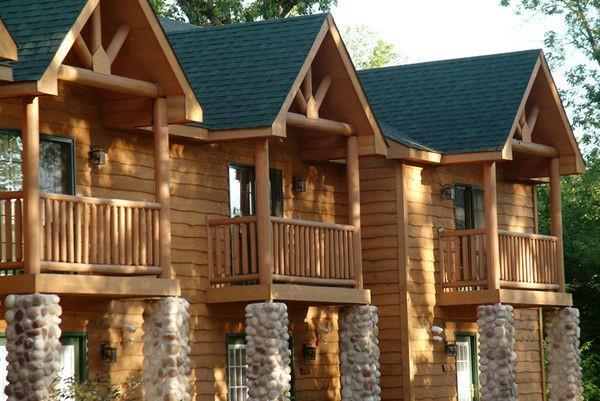 Grand Bear Resort At Starved Rock