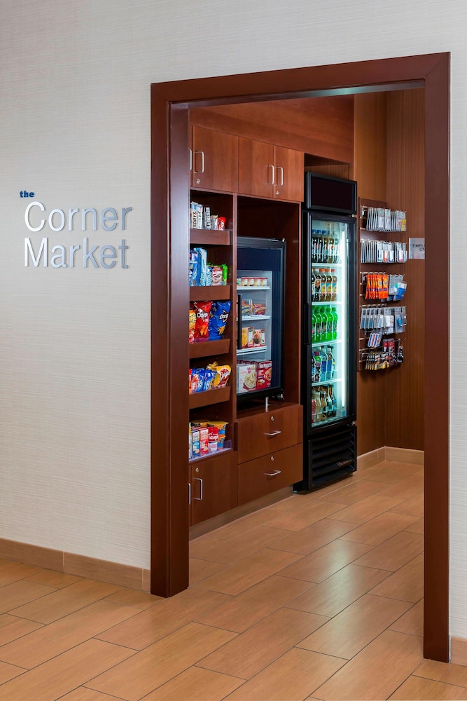 fairfield inn and suites by marriott springfield