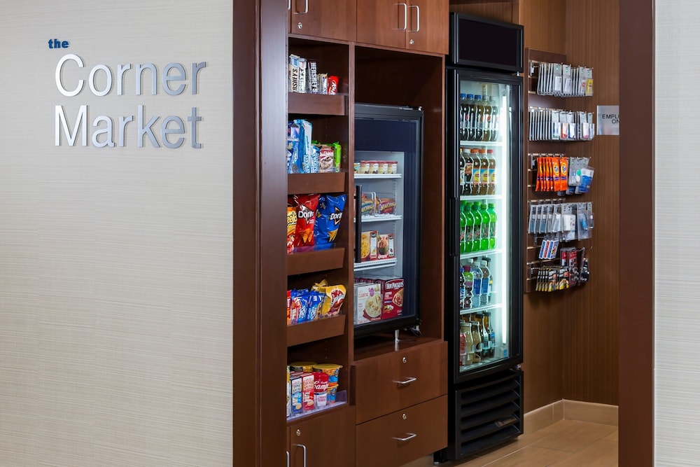 fairfield inn and suites by marriott springfield