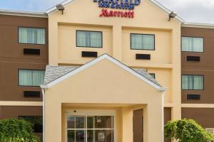fairfield inn and suites by marriott springfield