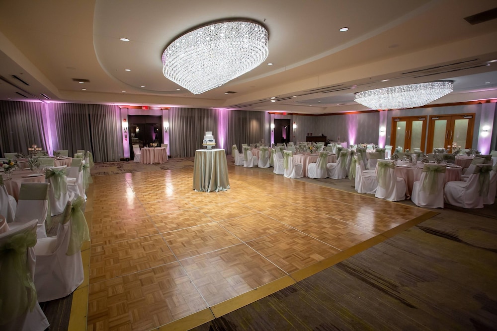 courtyard by marriott hamilton