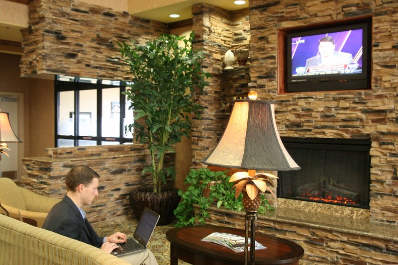 hampton inn and suites farmington