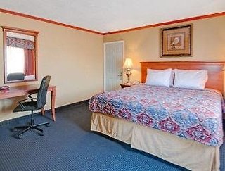 Days Inn By Wyndham Albuquerque Downtown,Bernalillo>>Albuquerque,2 star
