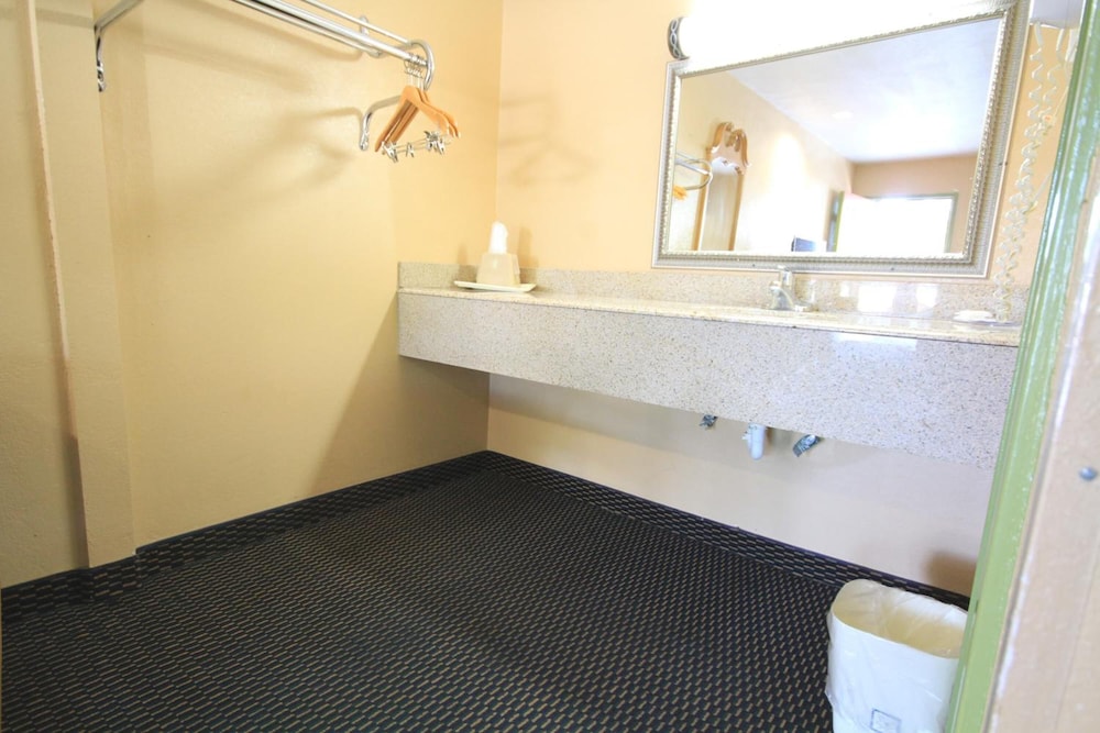 holiday terrace motel