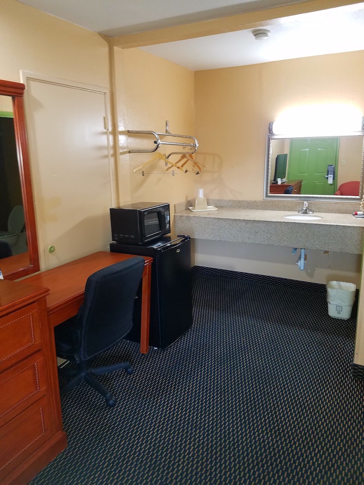 holiday terrace motel