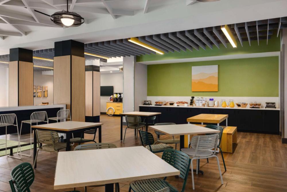 spark by hilton las vegas airport