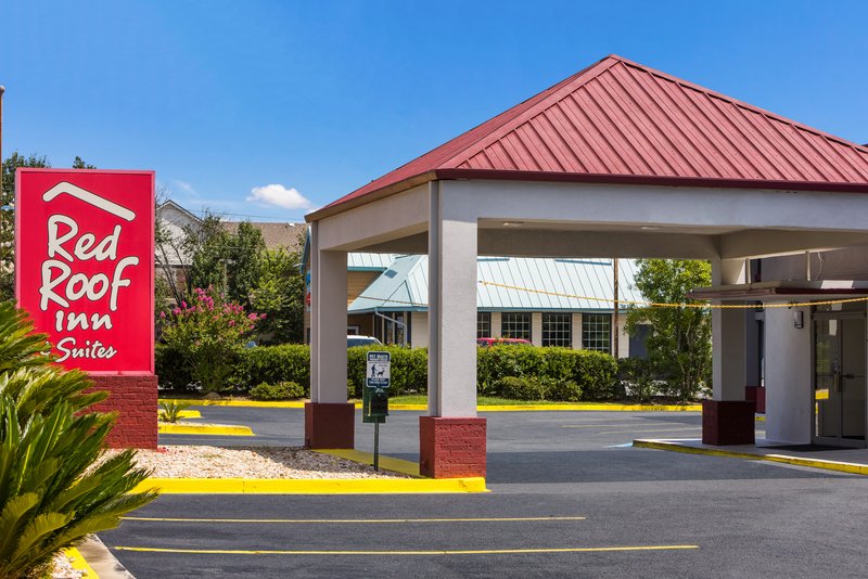 red roof inn and suites statesboro university