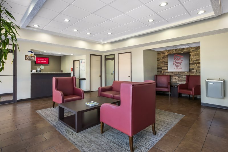 red roof inn and suites statesboro university