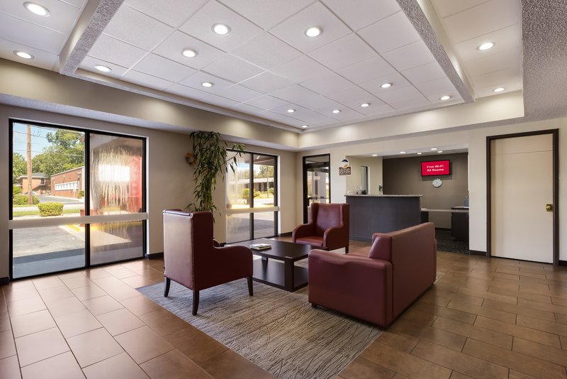red roof inn and suites statesboro university