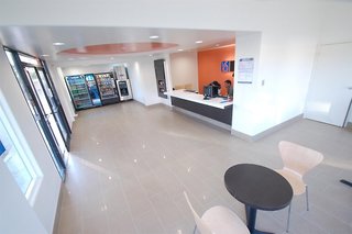 motel 6 victorville desert express
