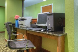 Quality Inn & Suites Chattanooga-East Ridge,Near Brown Acres Golf Course,3 star