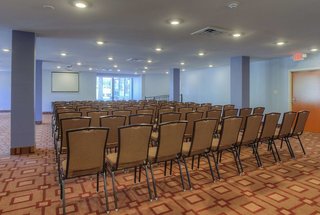 Quality Inn & Suites Chattanooga-East Ridge,Near Brown Acres Golf Course,3 star
