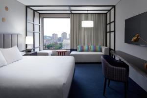 Doubletree By Hilton Montreal,Ville-Marie>>Montreal,4 star