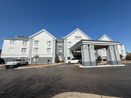 Spark By Hilton Smithfield I-95,,3 star