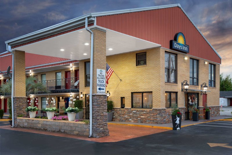 Days Inn By Wyndham Lake City