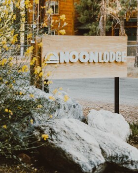 Noon Lodge At Mallard Bay,Fawnskin>>Big Bear Lake,3 star