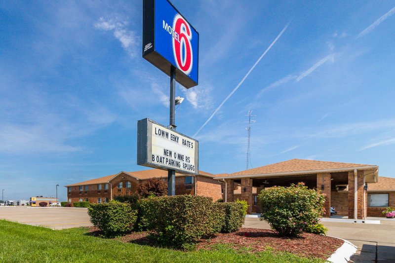 motel 6 marion il