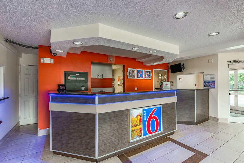 motel 6 charlotte nc university