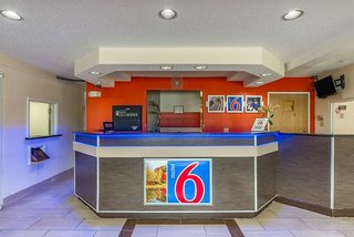 motel 6 charlotte nc university