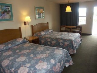 Quality Inn & Suites Grove City - Outlet Mall,Near Prime Outlets Grove City,3 star